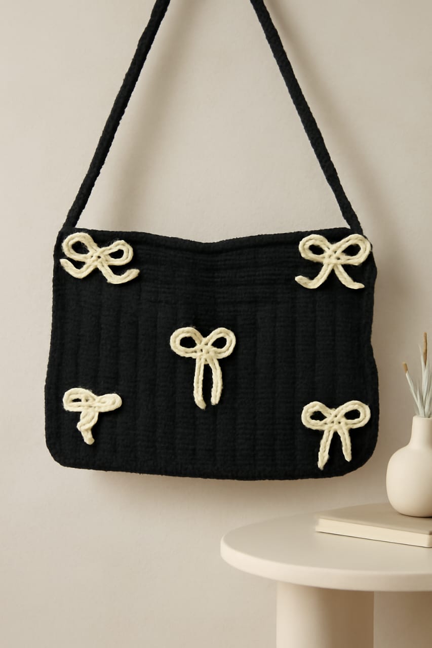 Black🖤 Bow Accent Crochet🧶 Shoulder Bag 👜🎀